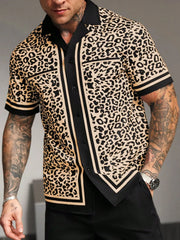 Chemise léopard manches courtes beige — vue portée de trois-quarts