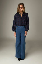 Blouse florale brodée
