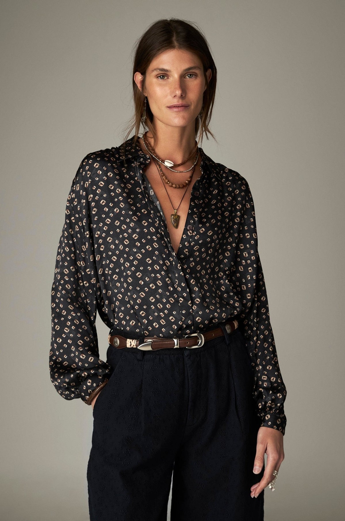 Blouse bleu nuit imprimée