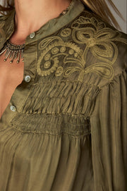 Blouse kaki à broderies