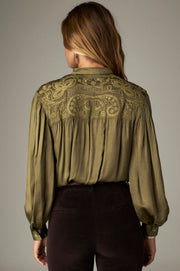 Blouse kaki à broderies