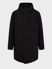 Parka noire à capuche — pièce isolée, vue de face
