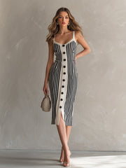 Robe midi rayures crème noires — vue portée en pied, de trois-quarts