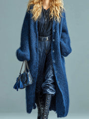 Gilet long ample boutonné bleu marine — vue portée en pied, debout de face