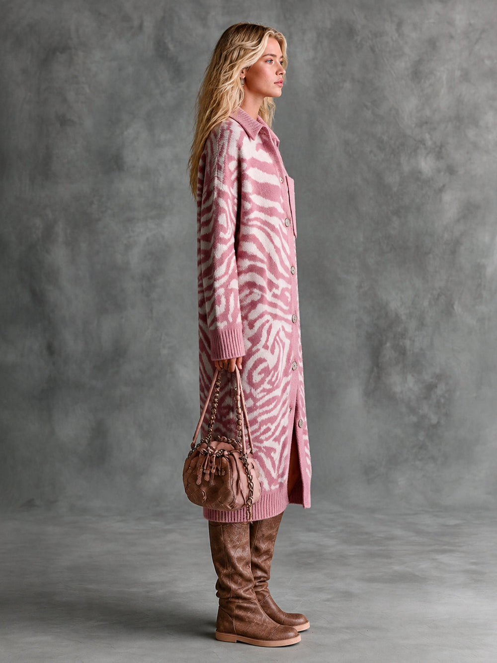 Cardigan long à motif zèbre — vue de profil