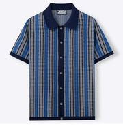 Chemise tricotée à manches courtes bleu, doré et blanc — vue à plat, de face