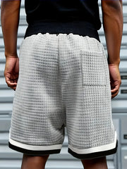 Short rayé coupe ample gris clair — vue portée de dos