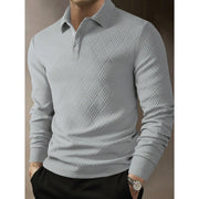 Polo maille manches longues gris clair — vue portée de trois-quarts