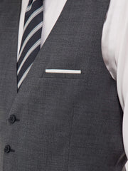 Gilet de costume gris — détail du col. Soniel Paris.