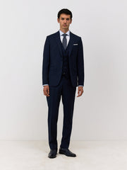 Gilet de costume bleu marine — vue portée en pied, costume trois pièces