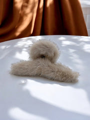 Pince à cheveux fourrure