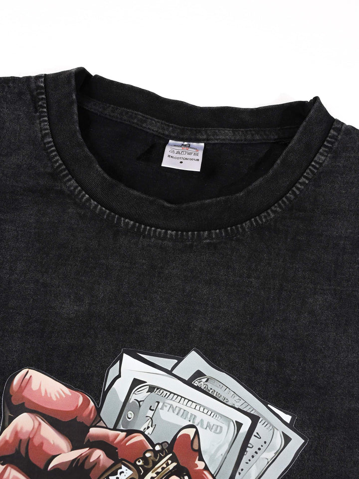T-shirt délavé noir, détail de l'encolure