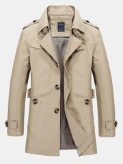 Manteau beige à revers et pattes aux épaules vu de face