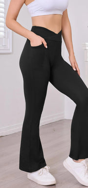 Legging flare à poches Oriane noir, vue portée de face