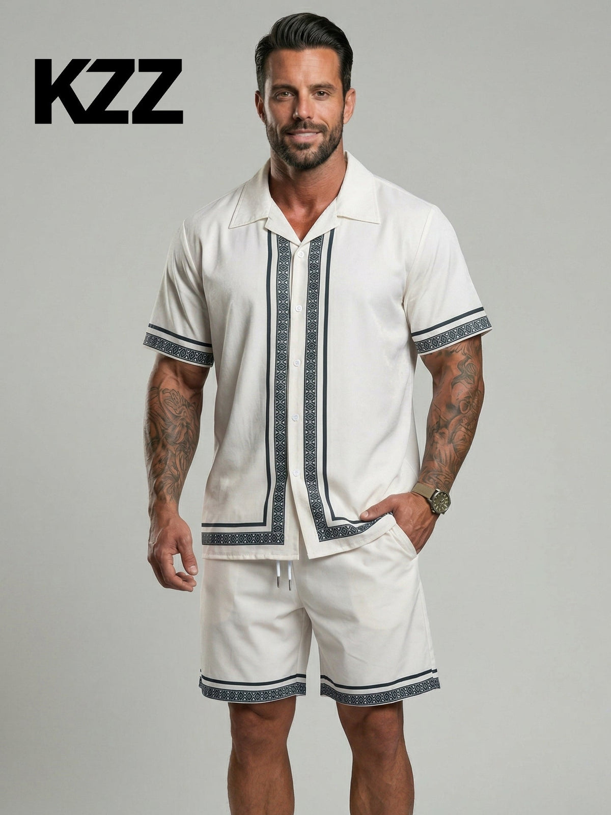 Ensemble chemise et short vacances — blanc porté de face, bordures géométriques grises
