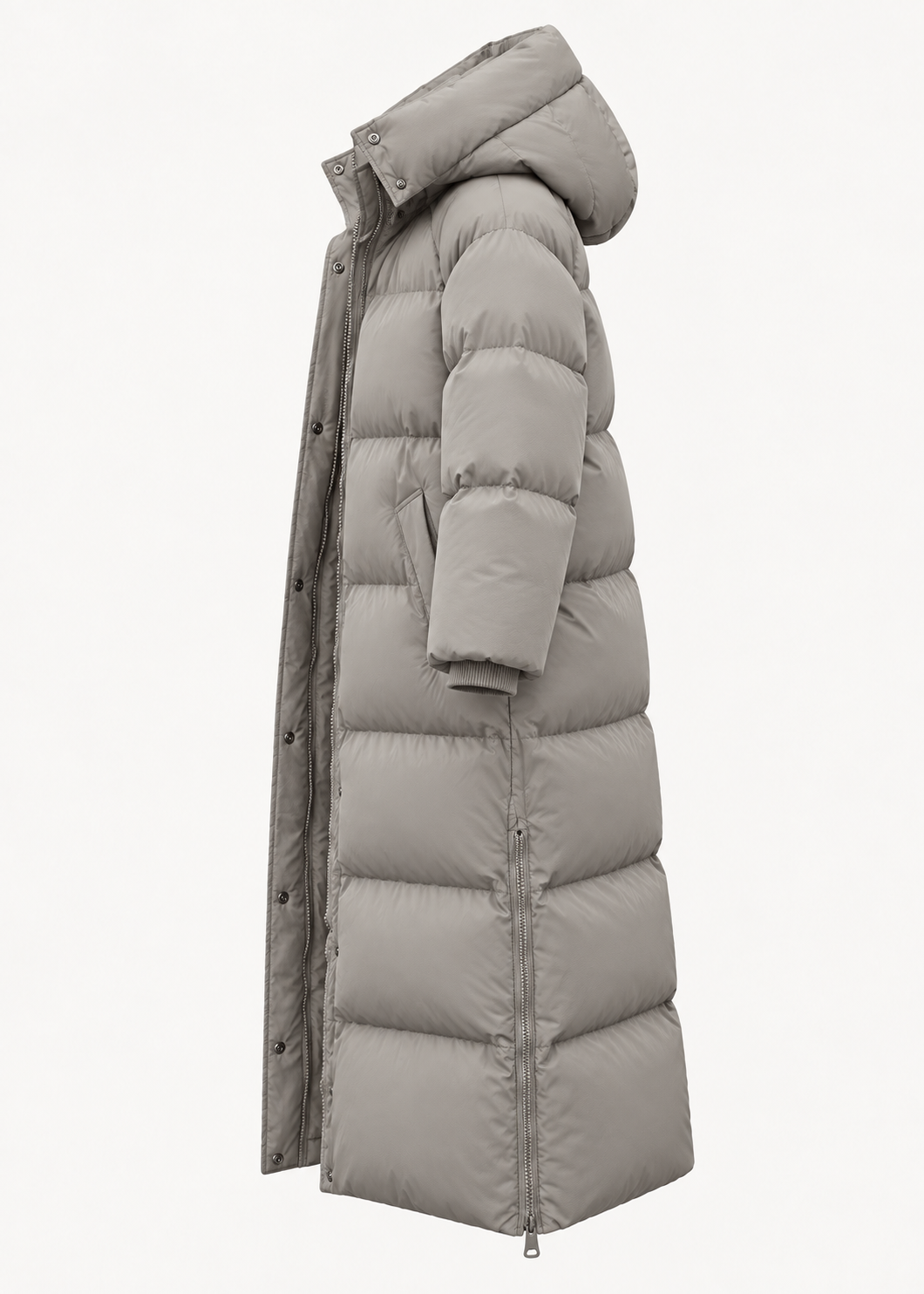 Manteau long matelassé taupe à capuche, pièce isolée de profil