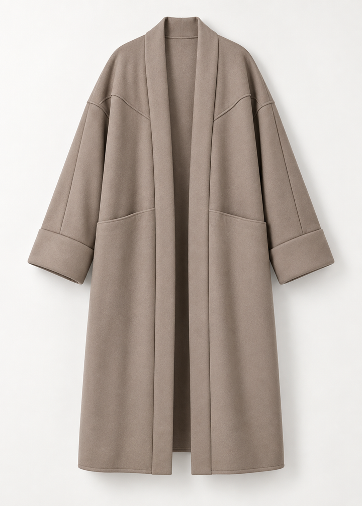 Manteau oversize taupe, vue de face de la pièce isolée
