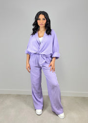 Ensemble ample en mousseline lilas — vue de face portée