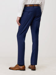 Pantalon regular bleu indigo — vue de profil. Soniel Paris.