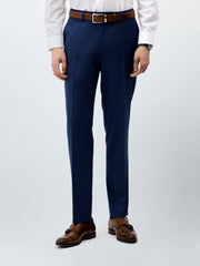 Pantalon regular bleu indigo — vue portée de face, en pied
