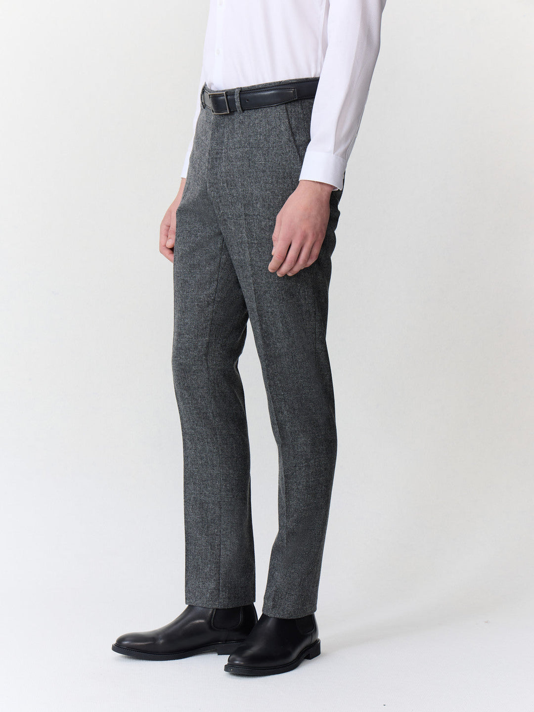Pantalon slim anthracite prince de Galles — vue portée de face