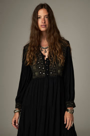 Robe longue brodée