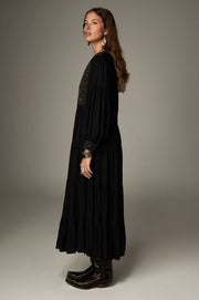 Robe longue brodée