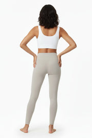 Legging sculptant beige, vue portée de dos