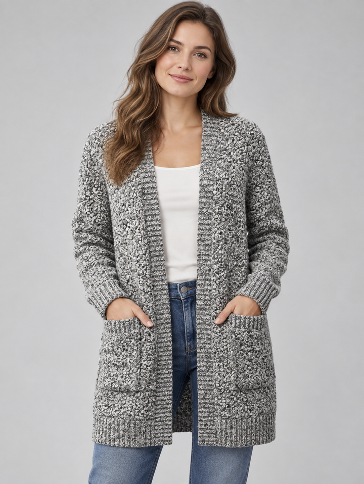 Cardigan gris chiné ouvert à poches plaquées — vue portée
