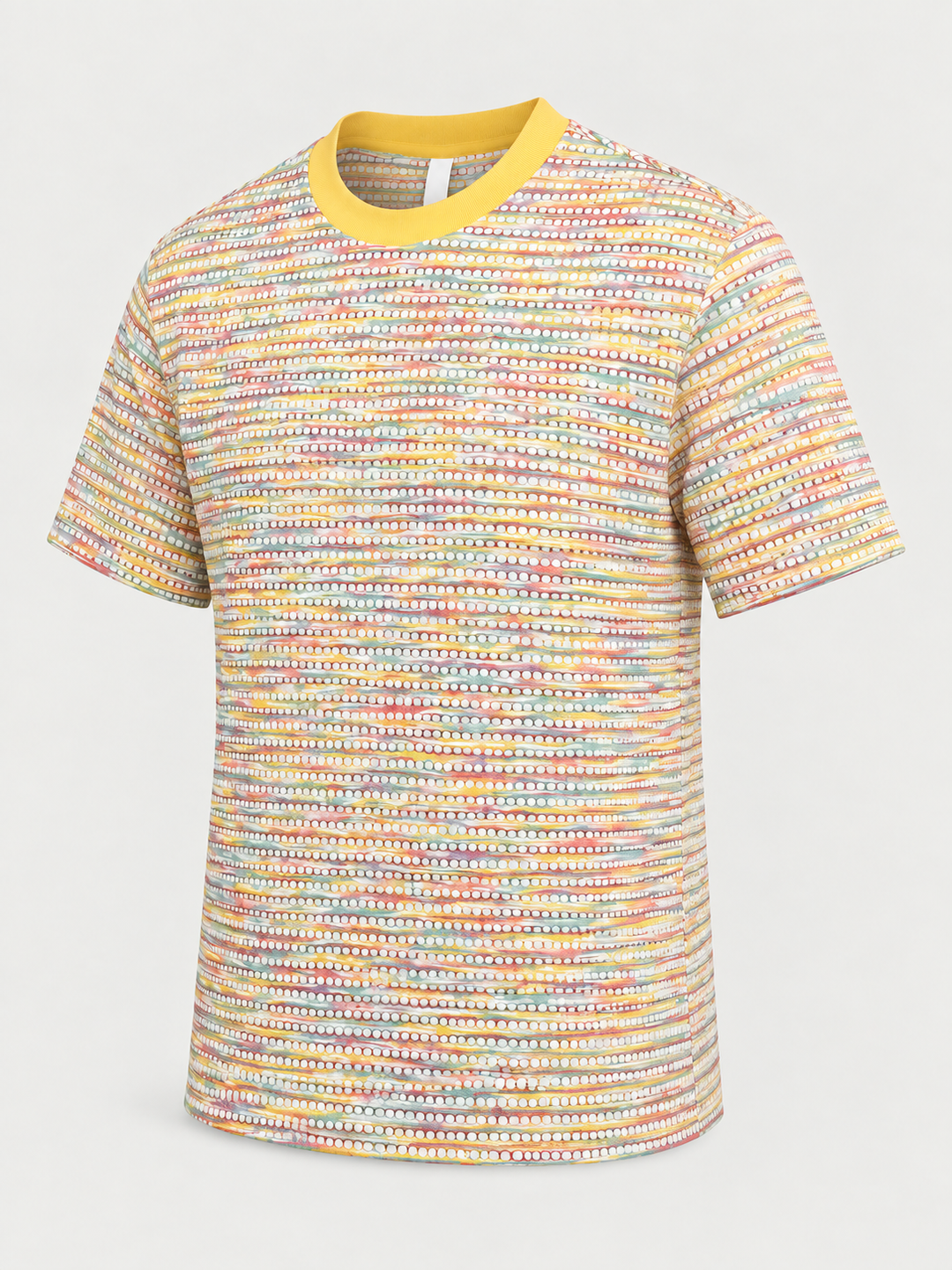 T-shirt de malha com laçadas multicoloridas e gola amarela, peça isolada a três quartos