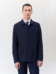 Surchemise bleu marine — vue portée de face, boutonnée