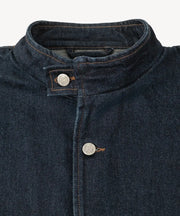 Veste Alpine denim — gros plan col montant et boutons