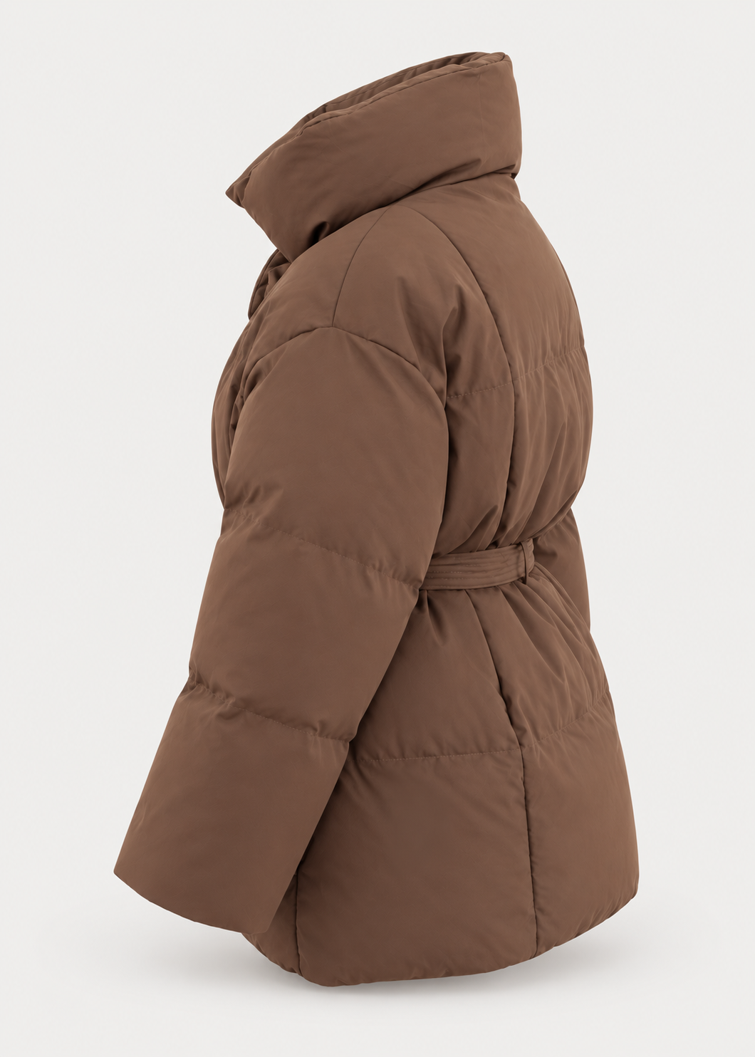 Veste brune matelassée à ceinture, pièce isolée vue de profil et de dos