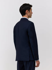 Veste de costume bleu marine, vue portée de dos