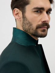 Veste de costume vert bouteille, détail du col relevé